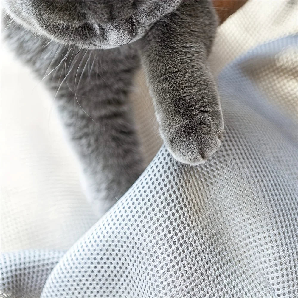 Cat Hammock Bed – Breathable, Cooling & Elevated Pet Bed. Cama Hamaca para Gatos – Elevada, Fresca y Transpirable.